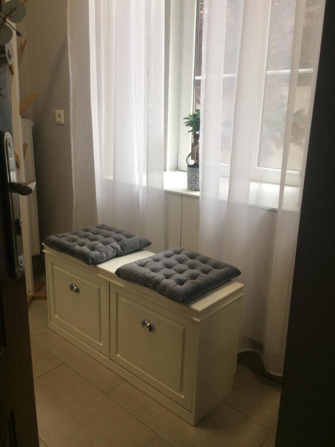 Magnolia Apartman Appartement Sopron Buitenkant foto