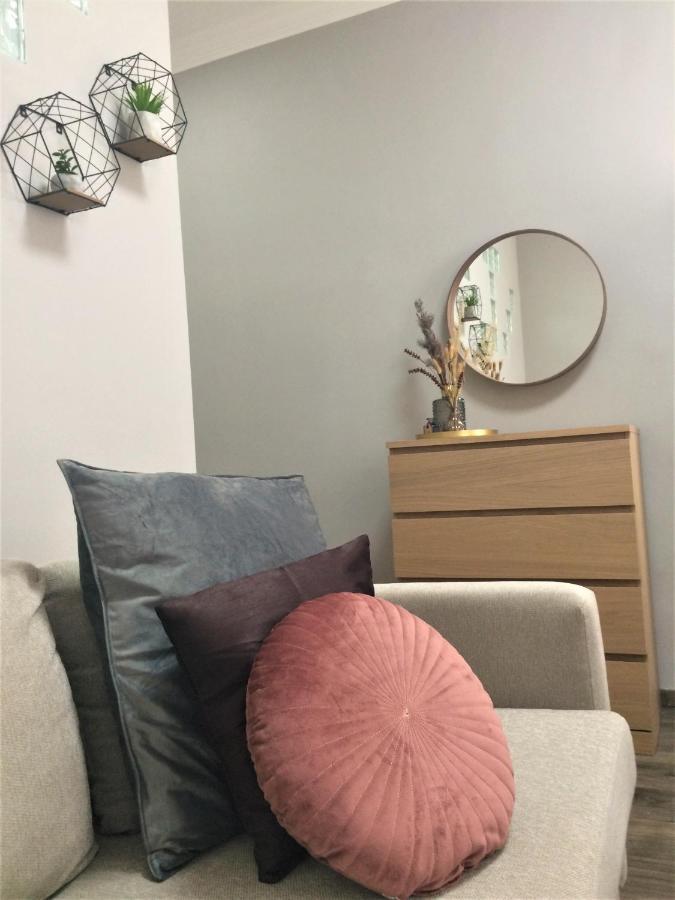 Magnolia Apartman Appartement Sopron Buitenkant foto