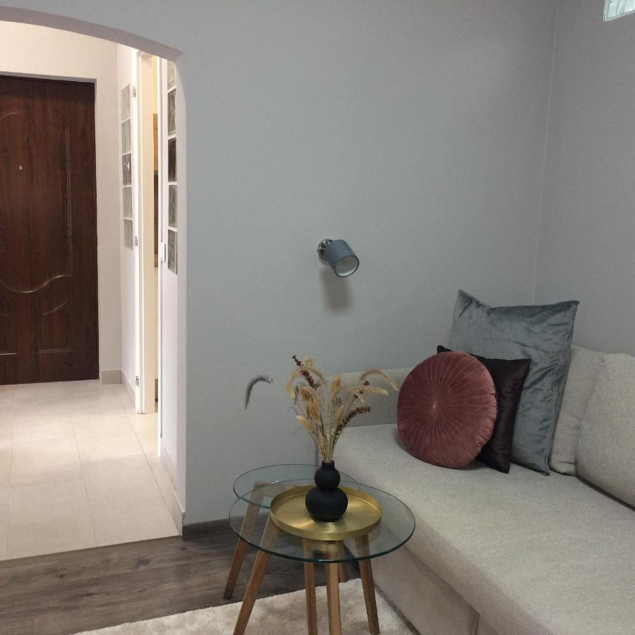 Magnolia Apartman Appartement Sopron Buitenkant foto